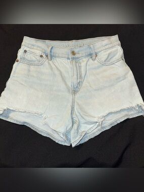 American Eagle Light Blue Relaxed fit Denim Cutoff Shorts size 4
